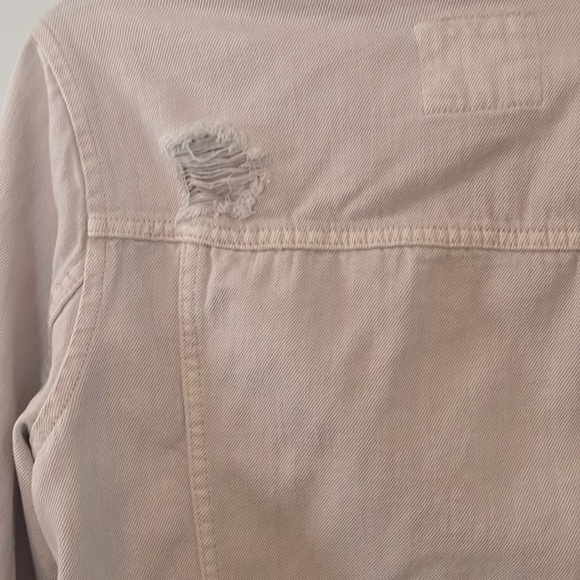 Abercrombie & Fitch women’s size large jean jacket never been worn. - Picture 12 of 12